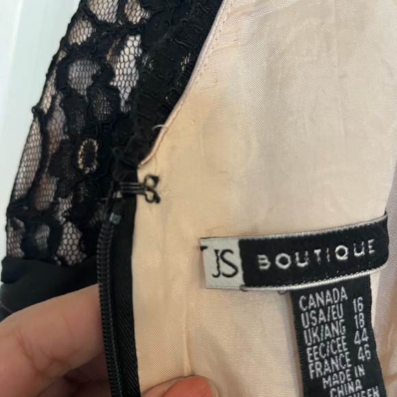 JS boutique sz 16 black lace back zipper - Picture 4 of 7